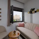 Ventitre Urban Apt